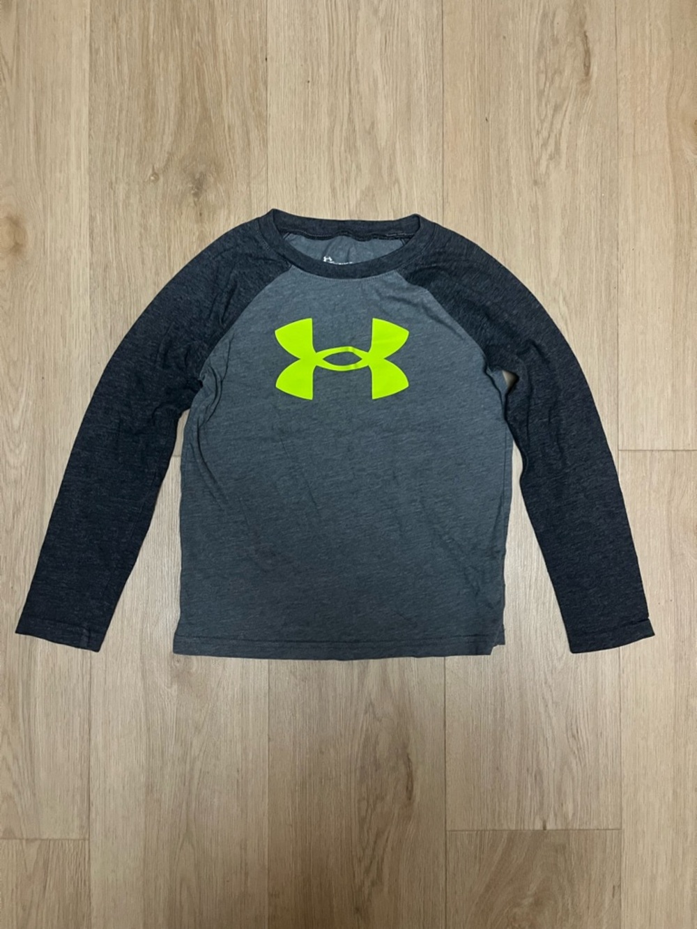 Under Armour Boys' Long Sleeve Shirt - Charcoal with Neon Yellow Logo